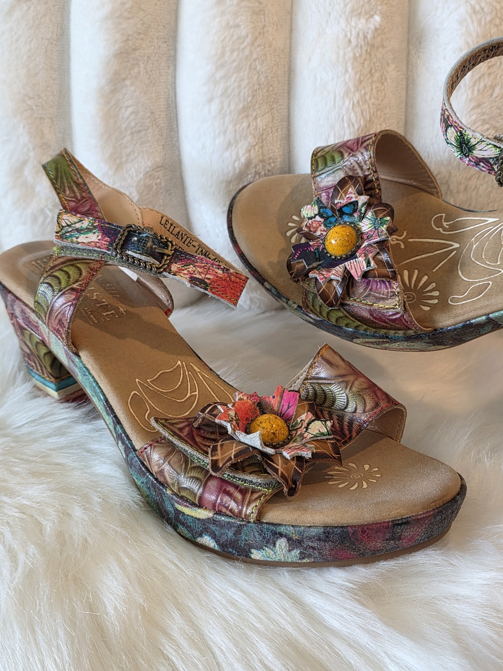Like NEW Spring Step L'Artiste Sandals